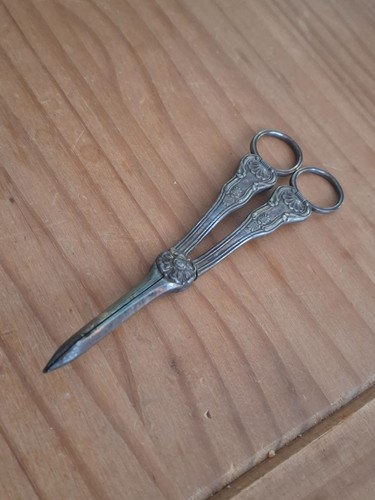 Vintage silver plated grape - silver,