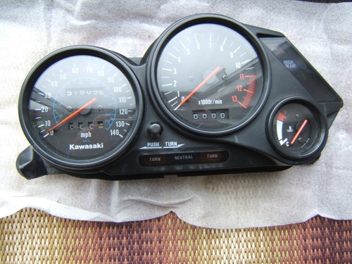 Kawasaki gpz 500 - kawasaki,