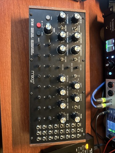 Moog dfam semi - moog, semi-modular