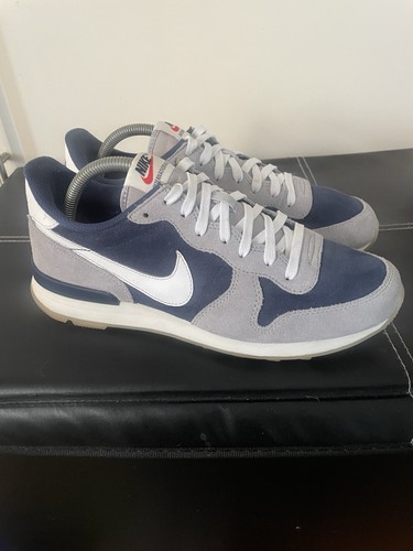 Rare nike internationalist - v,