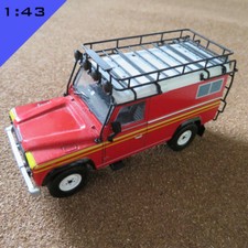 1x 3D printed LAND ROVER
