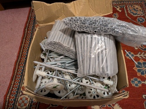 Fixings for wall insulation - for,