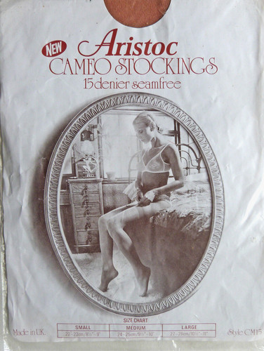 Aristoc cameo small - cameo, size