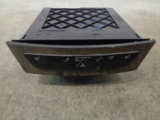 2005 MERCEDES E CLASS W211 CD CHANGER HAZARD SWITCH PANEL A2116800552