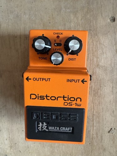 Boss distortion waza - boss, ds-1w