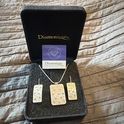 Diamonique silver 18 - diamonique, cz