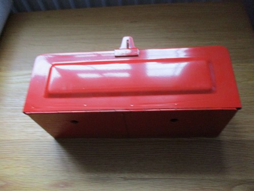 Massey ferguson red tractor - ,