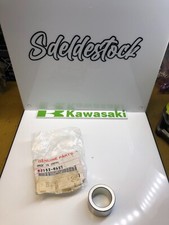 1 right rear wheel axle ring