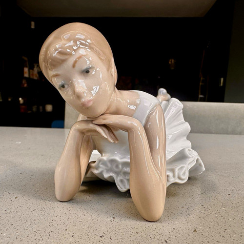 Lladro 740 porcelain ballerina - 740,