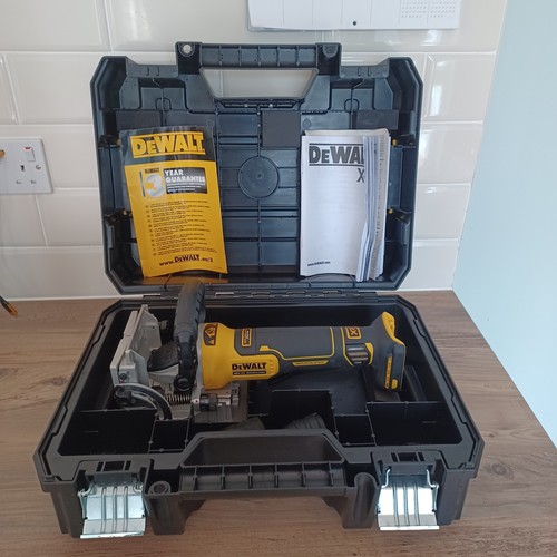 Dewalt dcw682 18v brushless - dewalt, xr