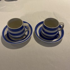 Pair of TG Green Cornishware Judith Onions design coffee cups and odd saucers