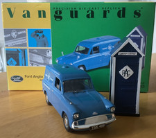 Vanguards VA00413 1962 Blue Ford Anglia Van RAC Telephone Box Set