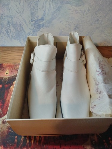 White leather custom - white,