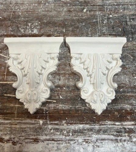 Pair plaster corbels - plaster, no