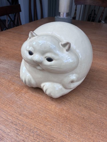 Vintage large white ceramic - vintage,