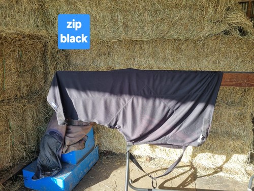Black headless turn out - c*,