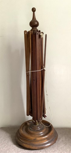 Victorian wooden wool - , winder