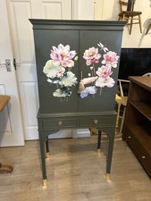Vintage Art Deco Drinks Cabinet. Beautiful Condition. Floral Design And Good