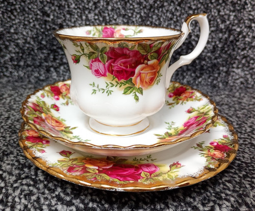 Royal albert old - royal,