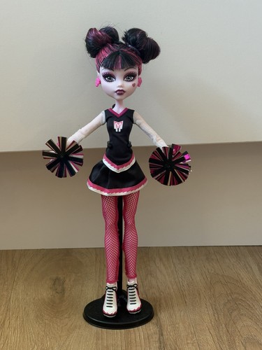 Monster high doll draculaura - monster,