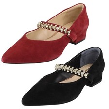 Ladies Van Dal Court Shoes With A 2.5 CM Block Heel With Strap Detail "IIsa"