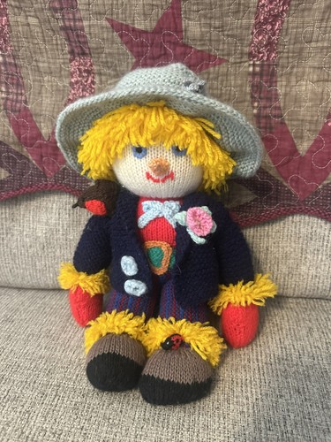 Hand knitted scarecrow clown - hand, clown/