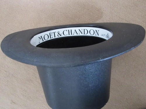 Vintage moet chandon - &, hat
