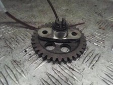 Kawasaki ZZR1100C ZZR1100 C 1990-1993 90-93 Engine Oil Pump Drive Unit