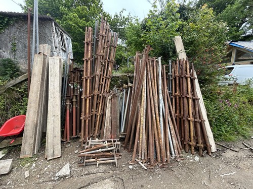 Kwik stage scaffolding - kwik,
