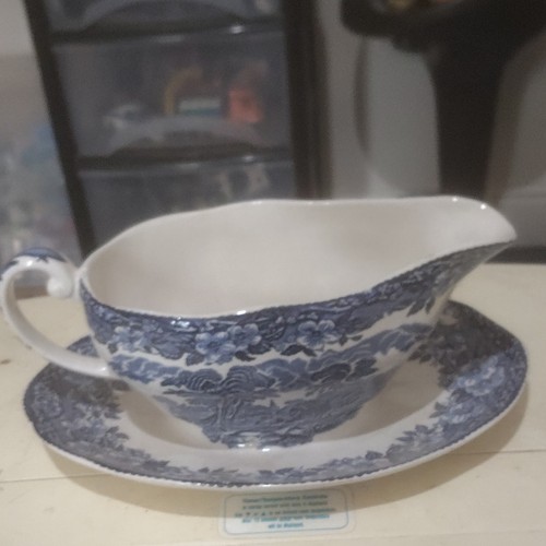 Wedgwood woodland blue - wedgwood, white