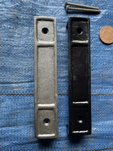 Large cast iron - rim, lock