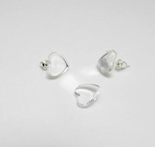 Earring cabochon heart stud