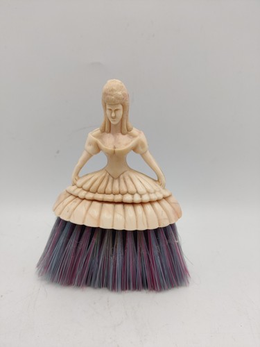 Mid century crinoline lady - mid,