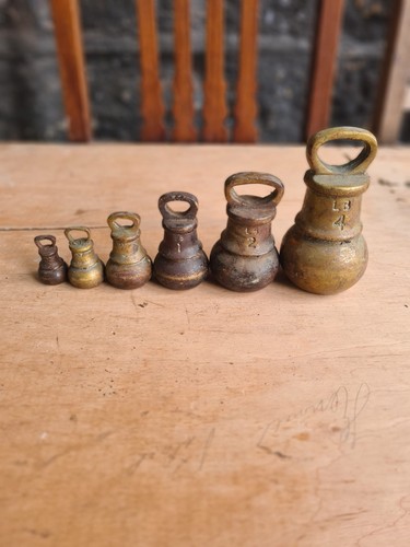 Old brass weighs for - brass,