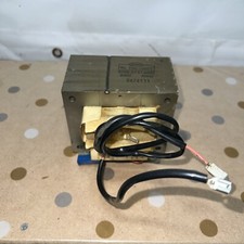 Sharp R24AT 1900 W Commercial Microwave ( Transformer )