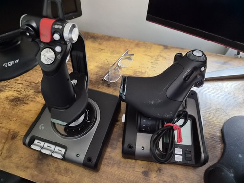 Logitech saitek x52 pro - g,