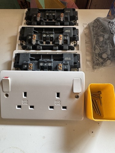 Logic plus double socket - double,