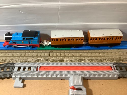 Talk action thomas - talk'n'action, thomas-tomy