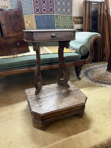 18th century walnut hall - walnut,