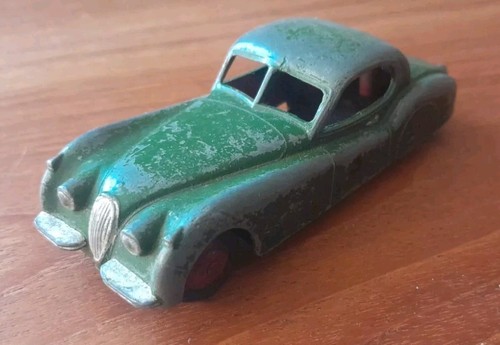 Dinky toys 157 jaguar - dinky, no.157