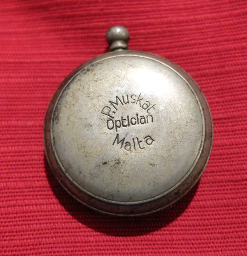 Pocket compass vintage malta - vintage,