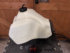 Acerbis Desert Tank 18l White, Yamaha XT 600, fuel taps, frame bobbins & mount