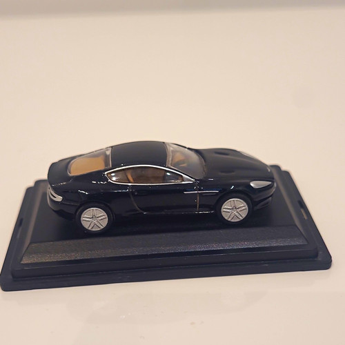 Aston martin black - aston,