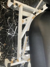 tattoo chair hydraulic The Legs Are Starting To Rust But Everything Work Perfect