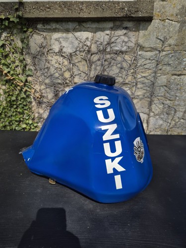 Suzuki dr600 petrol fuel - petrol, tank
