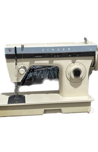 Singer sewing machine - machine, with