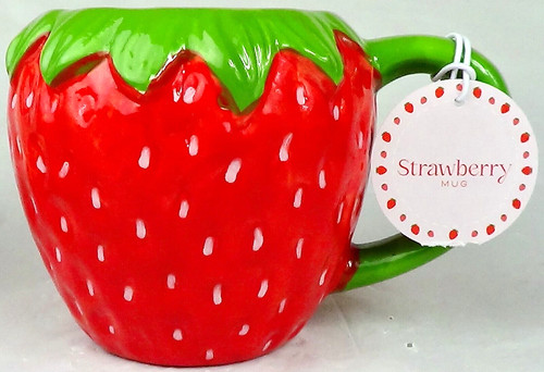 Strawberry sculpted mug tea - sculpted,