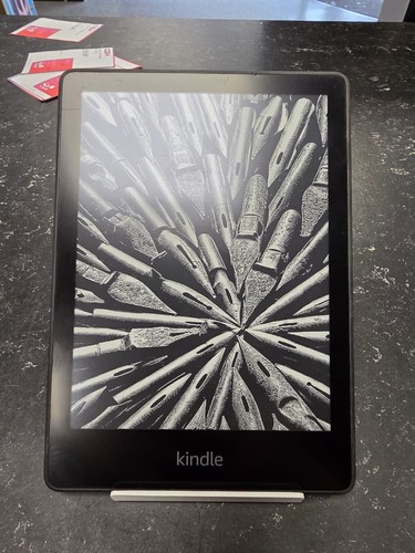 Amazon kindle paperwhite - amazon,