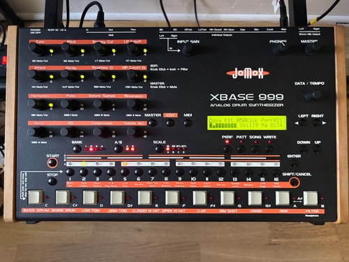 Jomox xbase 999 analogue drum - 999,