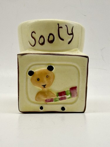 Vintage yellow sooty - vintage,